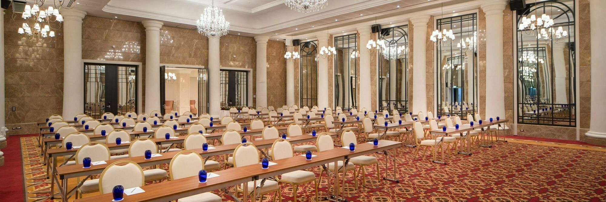 Titanic Gendarmenmarkt Hotel Berlín